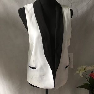 Black/White Women Vest